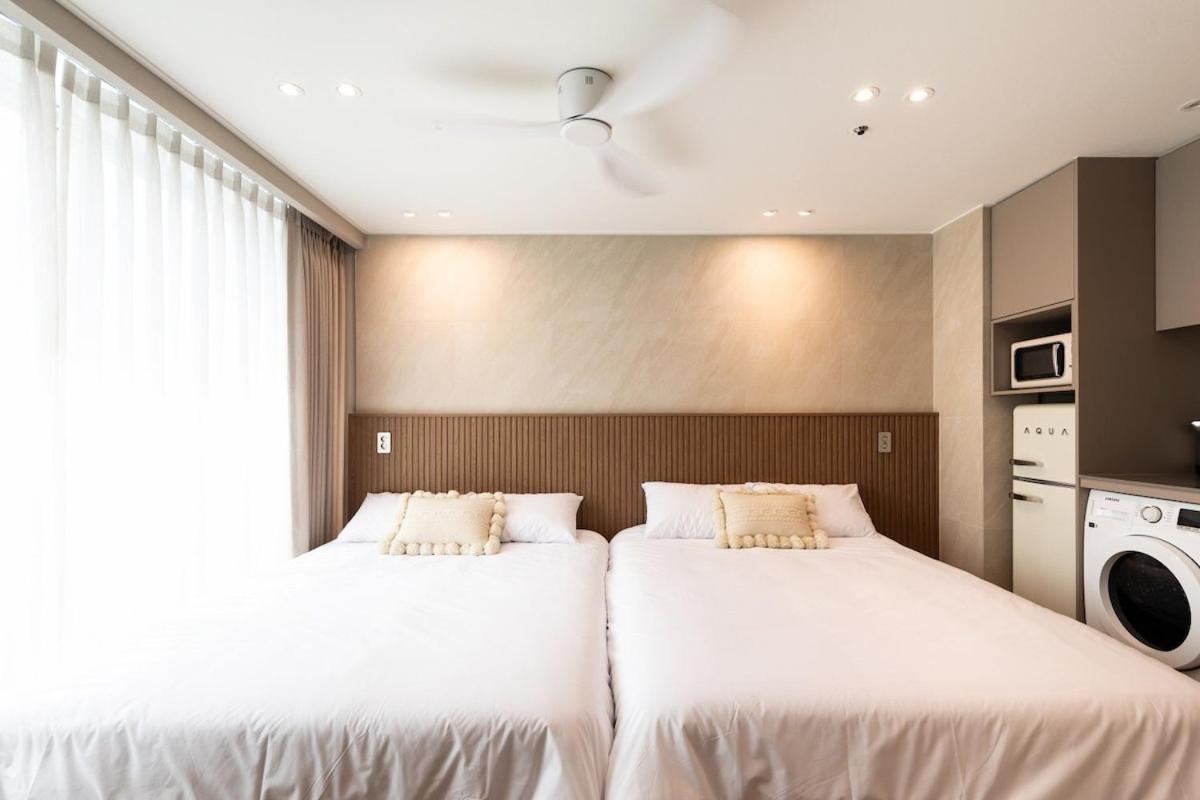 Hongdae St 09,hongik Station Bright And Stylish House View Yeontral Park * Seoul